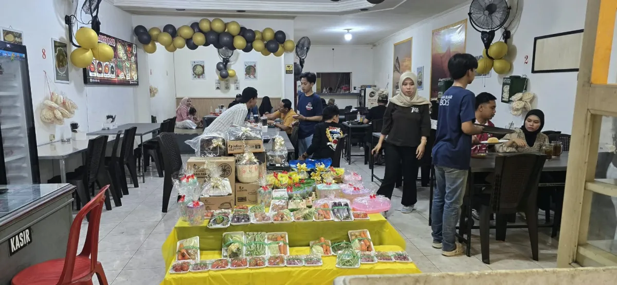 Ikan Bakar Boss Rayakan Ulang Tahun ke 2 Tahun Selain Memberikan Menu Ikan Segar Juga Bagi Bagi Doorprize  