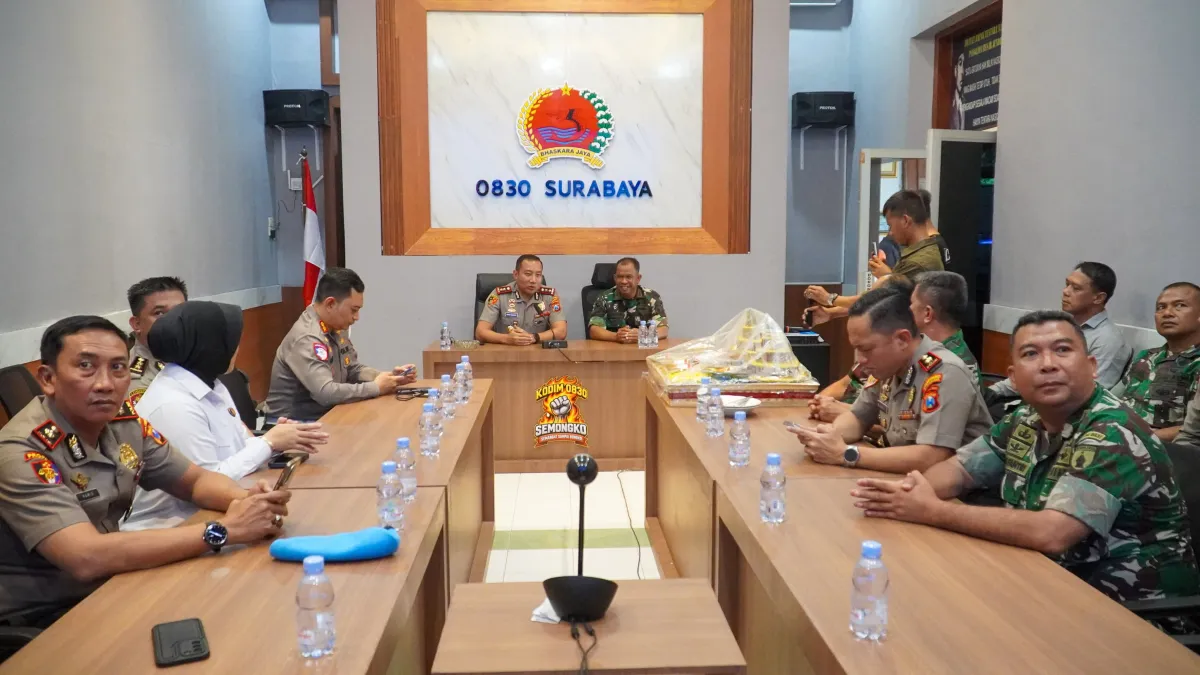Polrestabes Surabaya Beri Kejutan Kodim 0830 di HUT ke-81 TNI, Perkuat Soliditas TNI-Polri